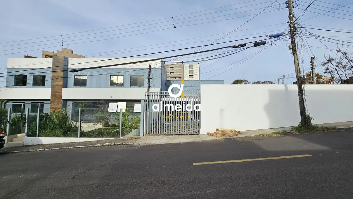 Foto 1 de Loja com 4 quartos à venda, 287m2 em Nossa Senhora de Lourdes, Santa Maria - RS