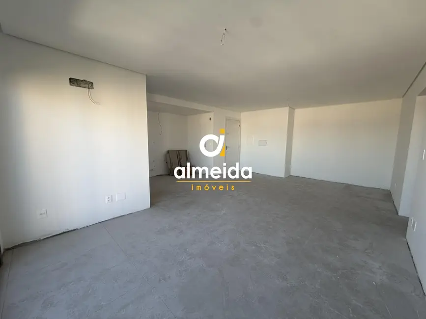 Foto 9 de Apartamento com 2 quartos à venda, 80m2 em Bonfim, Santa Maria - RS