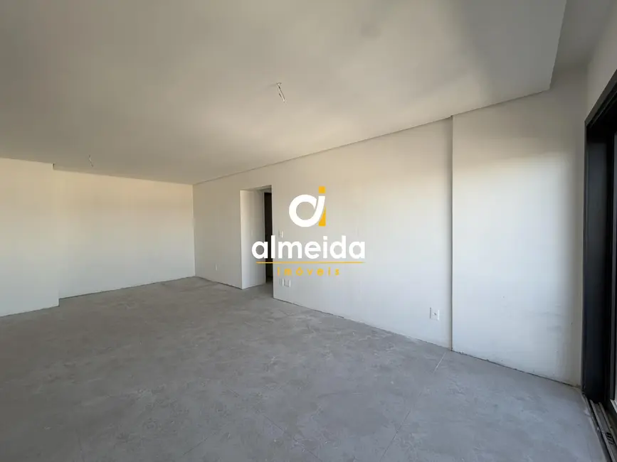 Foto 6 de Apartamento com 2 quartos à venda, 80m2 em Bonfim, Santa Maria - RS