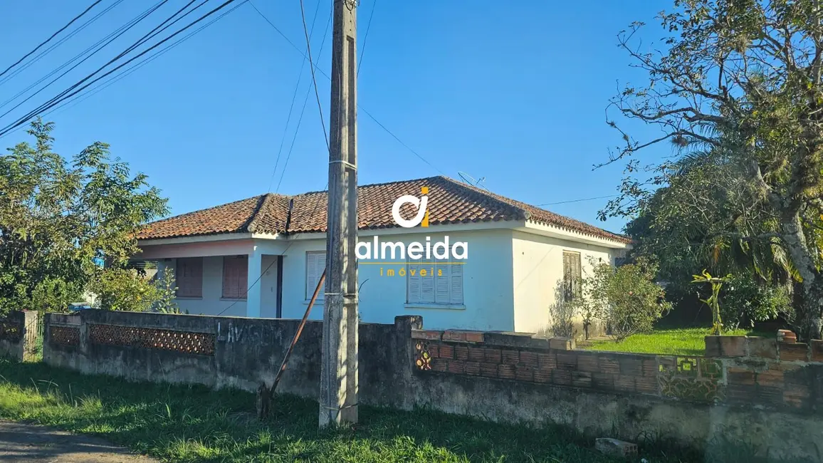Foto 1 de Casa com 2 quartos à venda, 250m2 em Lorenzi, Santa Maria - RS