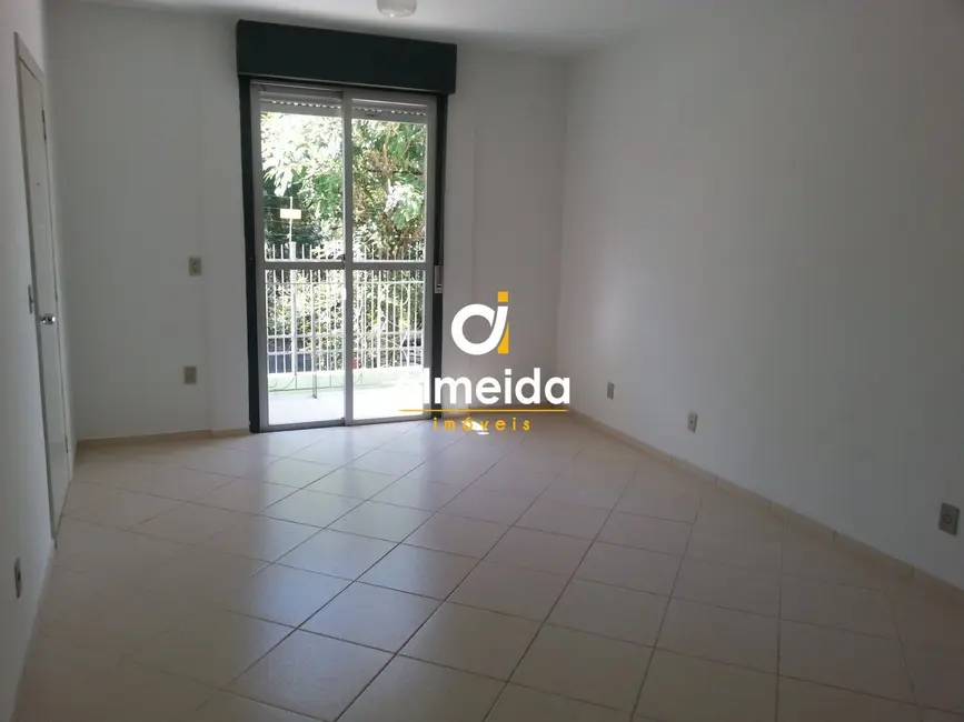 Foto 2 de Apartamento com 2 quartos para alugar, 86m2 em Nossa Senhora de Lourdes, Santa Maria - RS