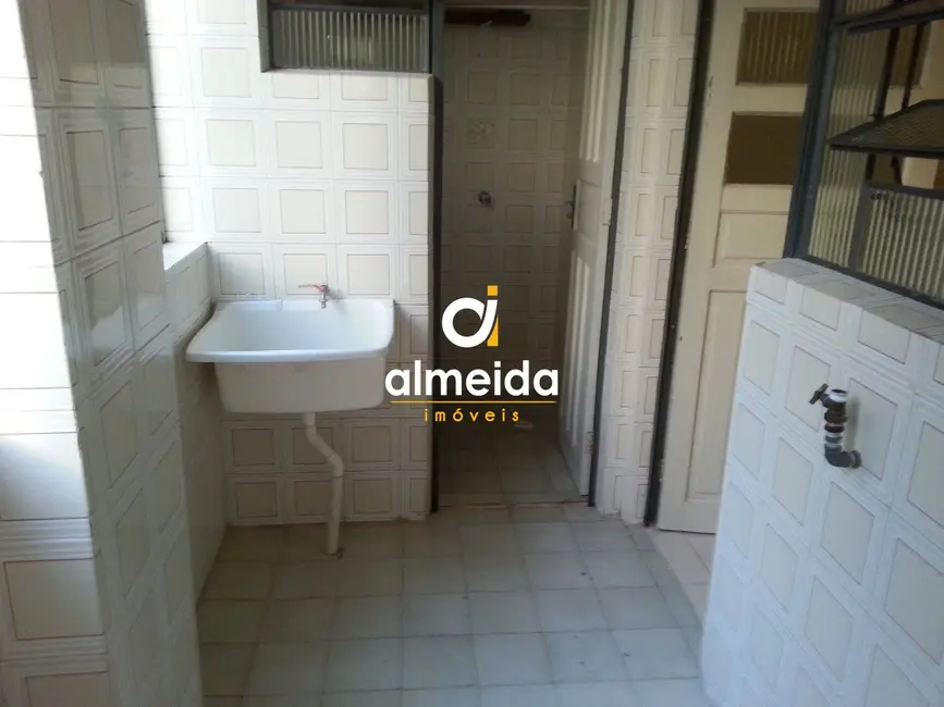 Foto 9 de Apartamento com 2 quartos para alugar, 86m2 em Nossa Senhora de Lourdes, Santa Maria - RS