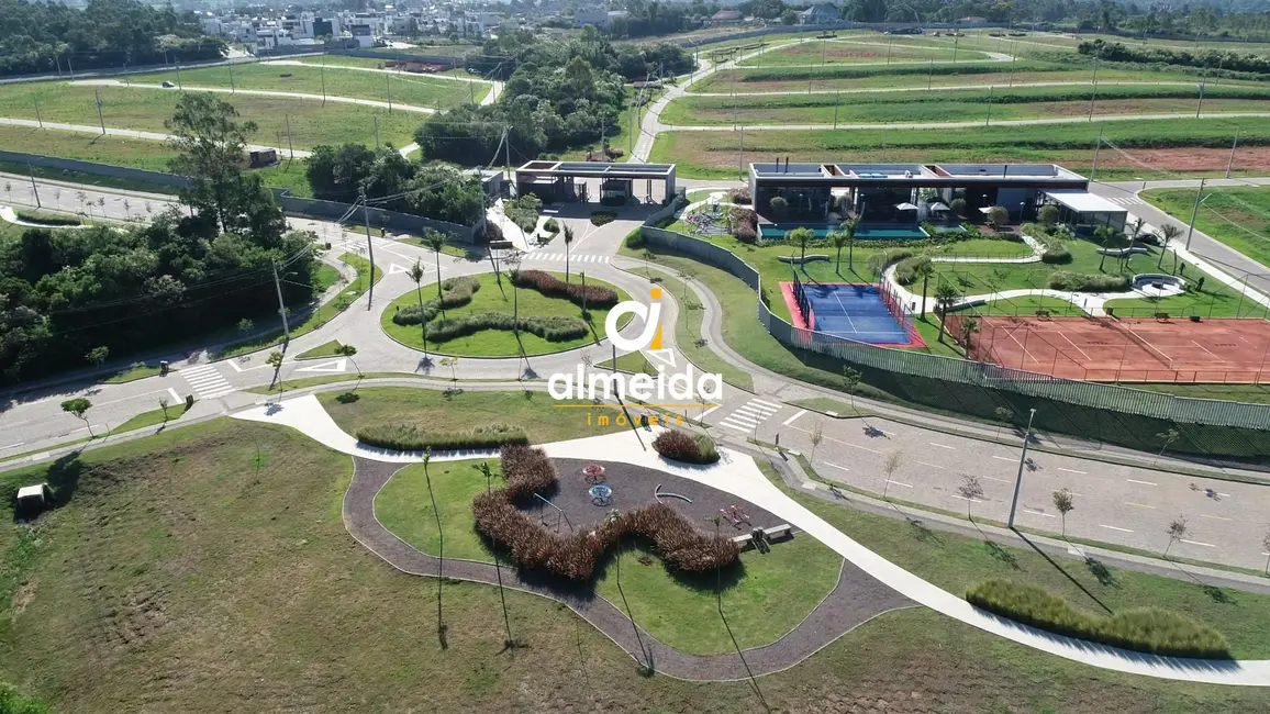 Foto 1 de Terreno / Lote à venda, 309m2 em Camobi, Santa Maria - RS