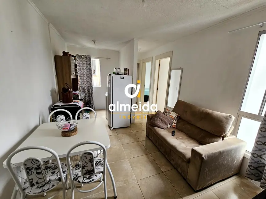 Foto 1 de Apartamento com 2 quartos à venda, 48m2 em Urlândia, Santa Maria - RS