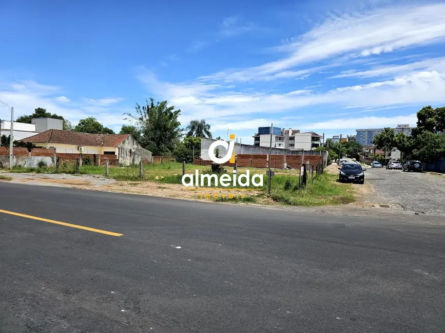 Foto 1 de Terreno / Lote à venda, 400m2 em Camobi, Santa Maria - RS