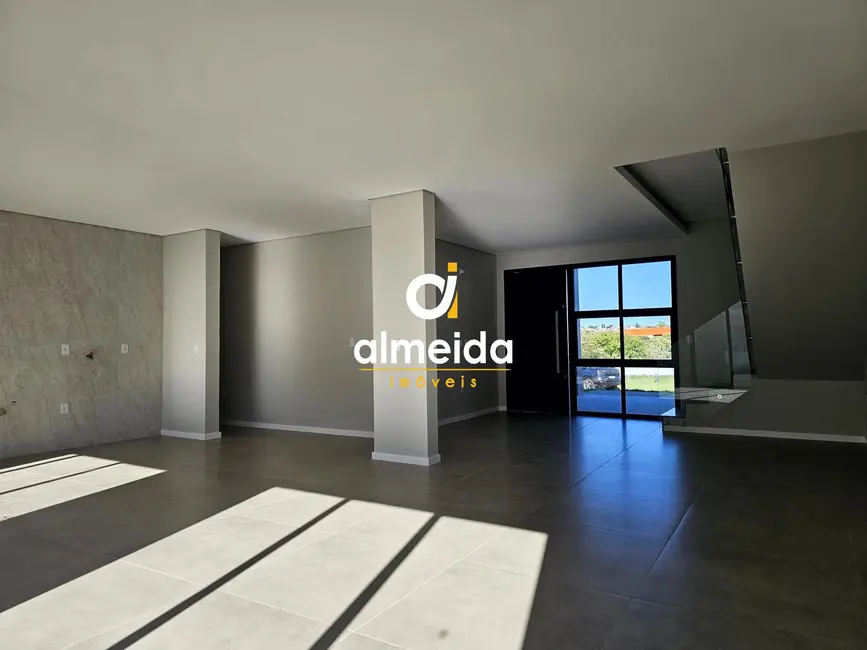 Foto 9 de Casa com 3 quartos à venda, 166m2 em Camobi, Santa Maria - RS