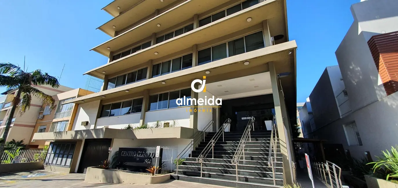 Sala Comercial com 9 quartos à venda, 184m2 em Centro, Santa Maria - RS - imagem 1 Foto 1 de Sala Comercial com 9 quartos à venda, 184m2 em Centro, Santa Maria - RS