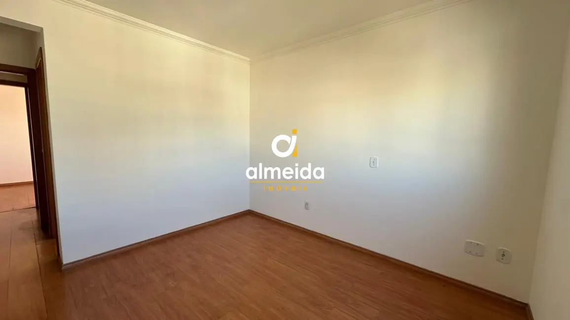 Foto 4 de Apartamento com 2 quartos para alugar, 86m2 em Centro, Santa Maria - RS