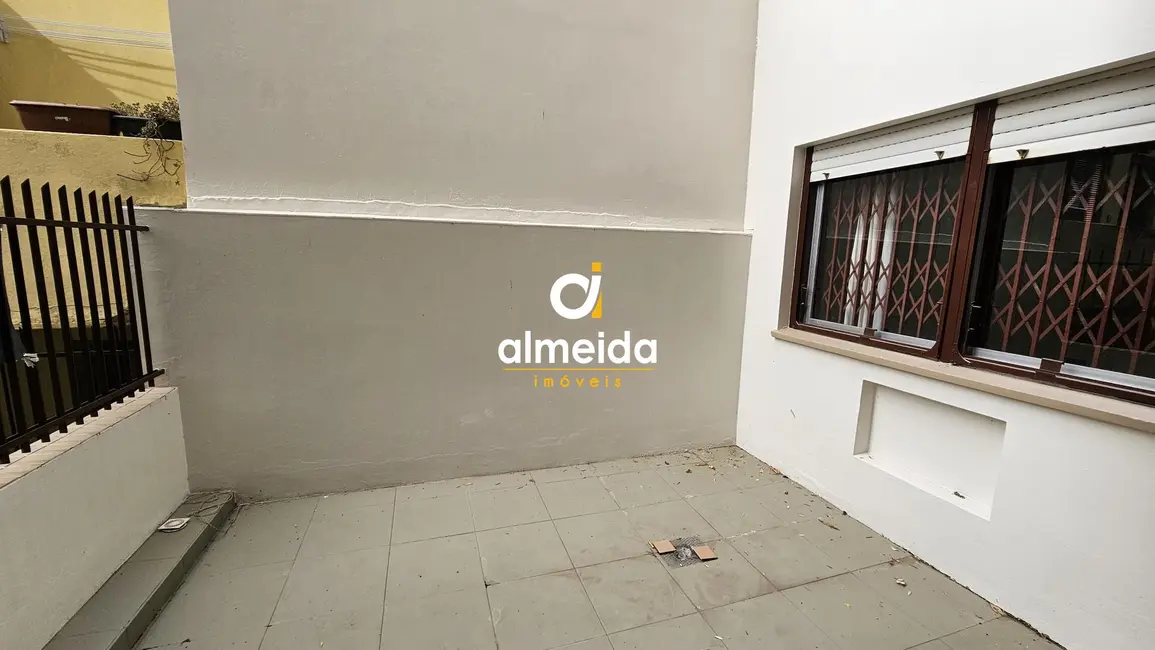 Foto 2 de Apartamento com 2 quartos à venda, 96m2 em Nossa Senhora de Fátima, Santa Maria - RS