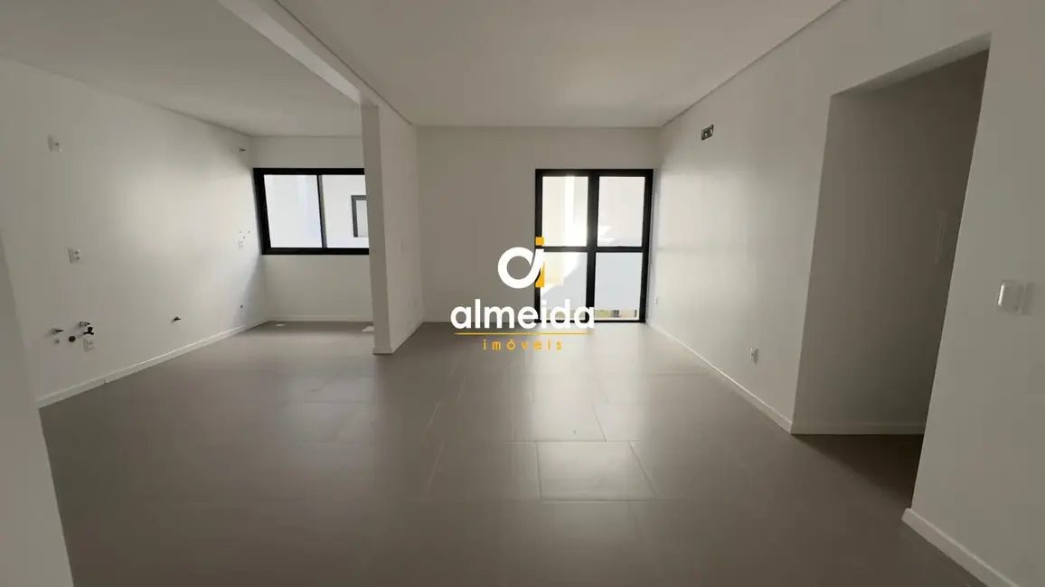Foto 4 de Apartamento com 2 quartos à venda, 74m2 em Camobi, Santa Maria - RS