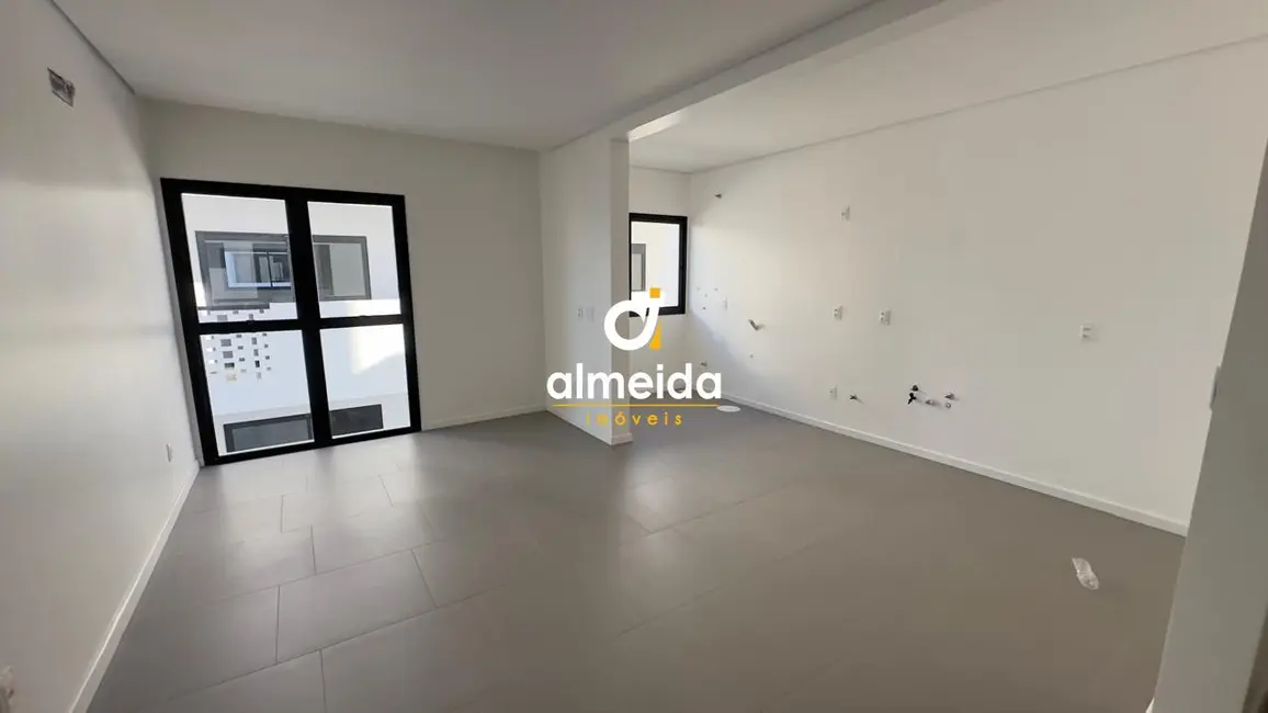 Foto 3 de Apartamento com 2 quartos à venda, 74m2 em Camobi, Santa Maria - RS