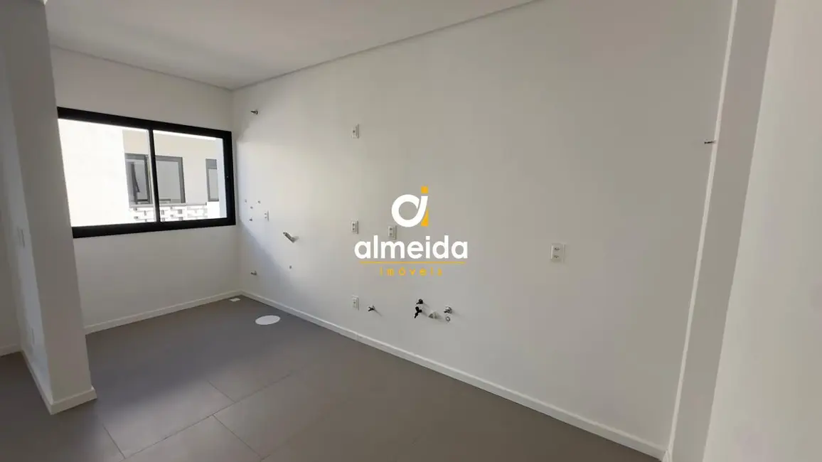 Foto 6 de Apartamento com 2 quartos à venda, 74m2 em Camobi, Santa Maria - RS