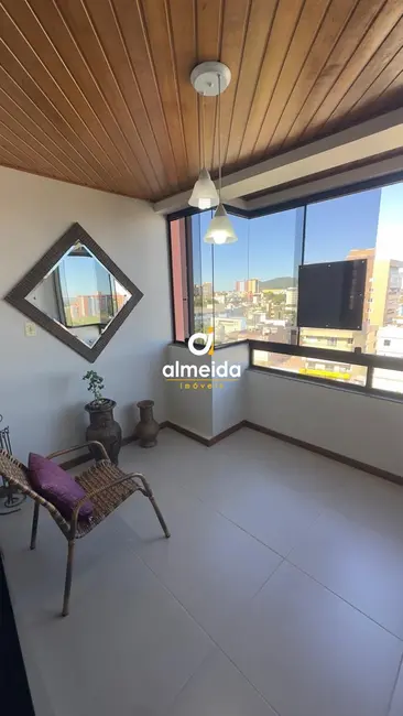 Foto 9 de Apartamento com 3 quartos à venda, 130m2 em Nossa Senhora de Fátima, Santa Maria - RS