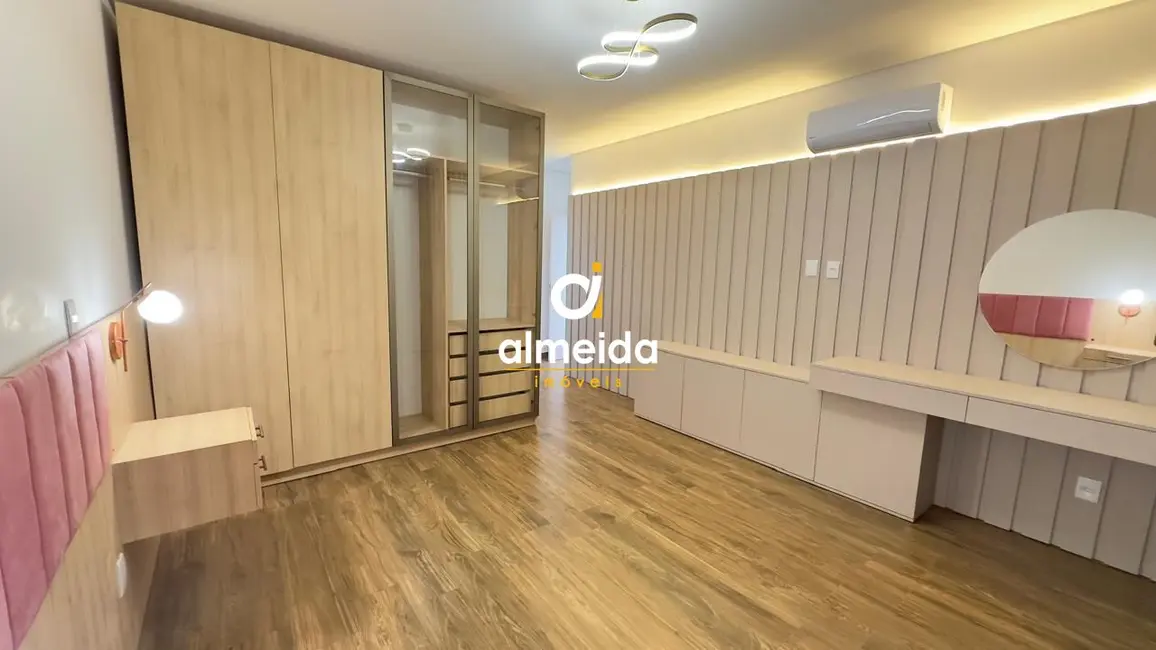 Casa com 3 quartos à venda, 193m2 em Camobi, Santa Maria - RS - imagem 8 Foto 8 de Casa com 3 quartos à venda, 193m2 em Camobi, Santa Maria - RS