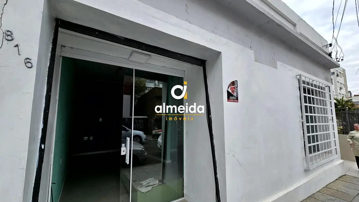 Foto 2 de Sala Comercial com 5 quartos para alugar, 134m2 em Centro, Santa Maria - RS