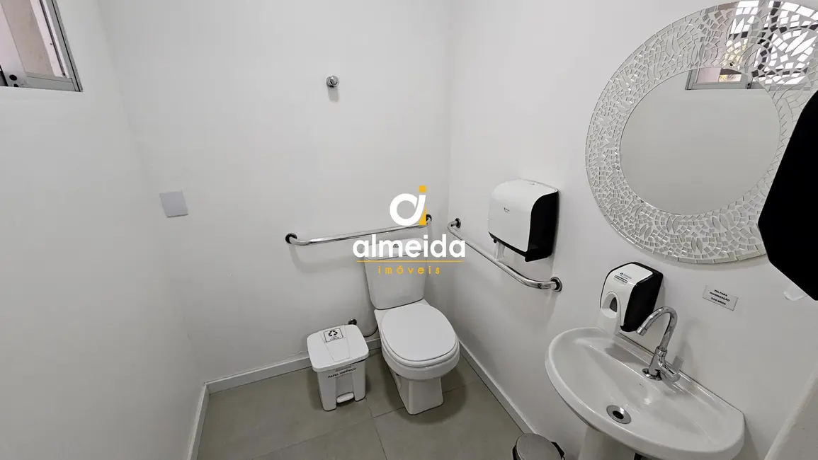 Foto 7 de Sala Comercial com 5 quartos para alugar, 134m2 em Centro, Santa Maria - RS