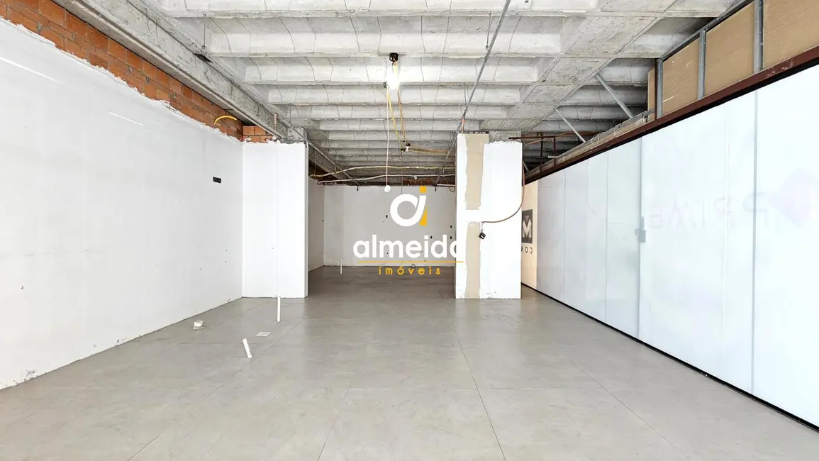 Foto 4 de Sala Comercial com 1 quarto para alugar, 93m2 em Centro, Santa Maria - RS