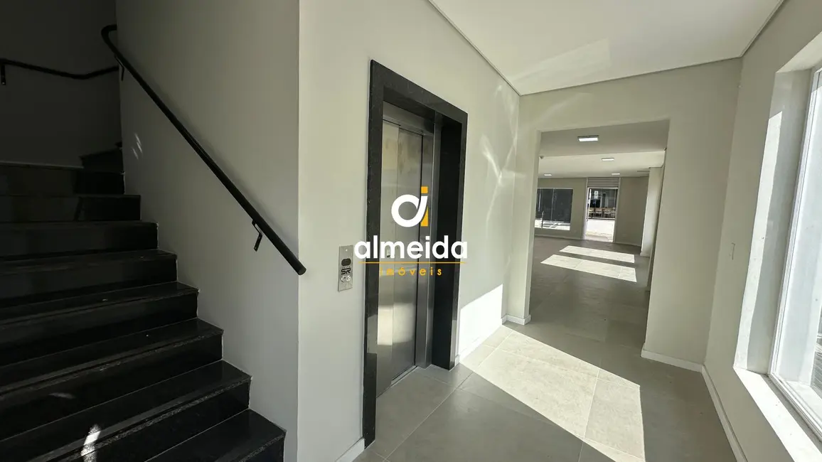 Sala Comercial com 2 quartos para alugar, 300m2 em Nossa Senhora de Fátima, Santa Maria - RS - imagem 7 Foto 7 de Sala Comercial com 2 quartos para alugar, 300m2 em Nossa Senhora de Fátima, Santa Maria - RS