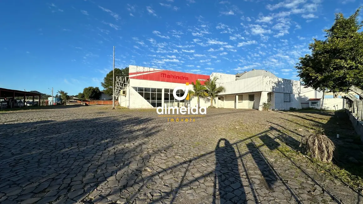 Foto 2 de Armazém / Galpão com 6 quartos para alugar, 1269m2 em Nossa Senhora Medianeira, Santa Maria - RS