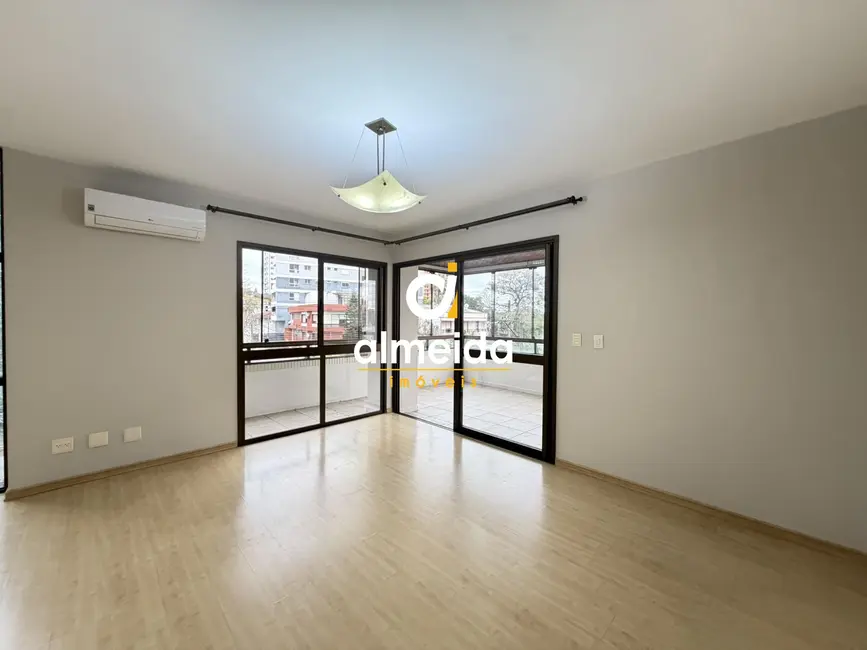 Apartamento com 3 quartos à venda, 183m2 em Centro, Santa Maria - RS - imagem 4 Foto 4 de Apartamento com 3 quartos à venda, 183m2 em Centro, Santa Maria - RS