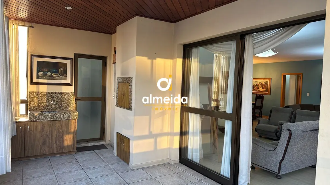 Foto 7 de Apartamento com 3 quartos à venda, 183m2 em Centro, Santa Maria - RS