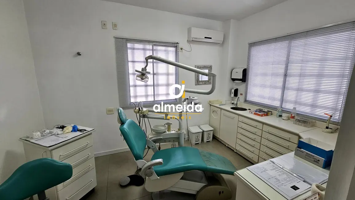 Foto 8 de Sala Comercial com 4 quartos para alugar, 84m2 em Centro, Santa Maria - RS