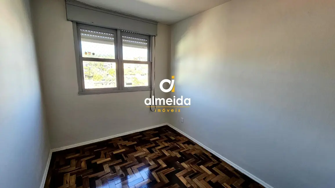 Foto 6 de Apartamento com 3 quartos à venda, 52m2 em Nossa Senhora de Lourdes, Santa Maria - RS