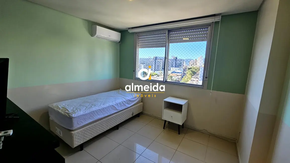 Foto 9 de Cobertura com 4 quartos à venda, 267m2 em Nossa Senhora de Fátima, Santa Maria - RS