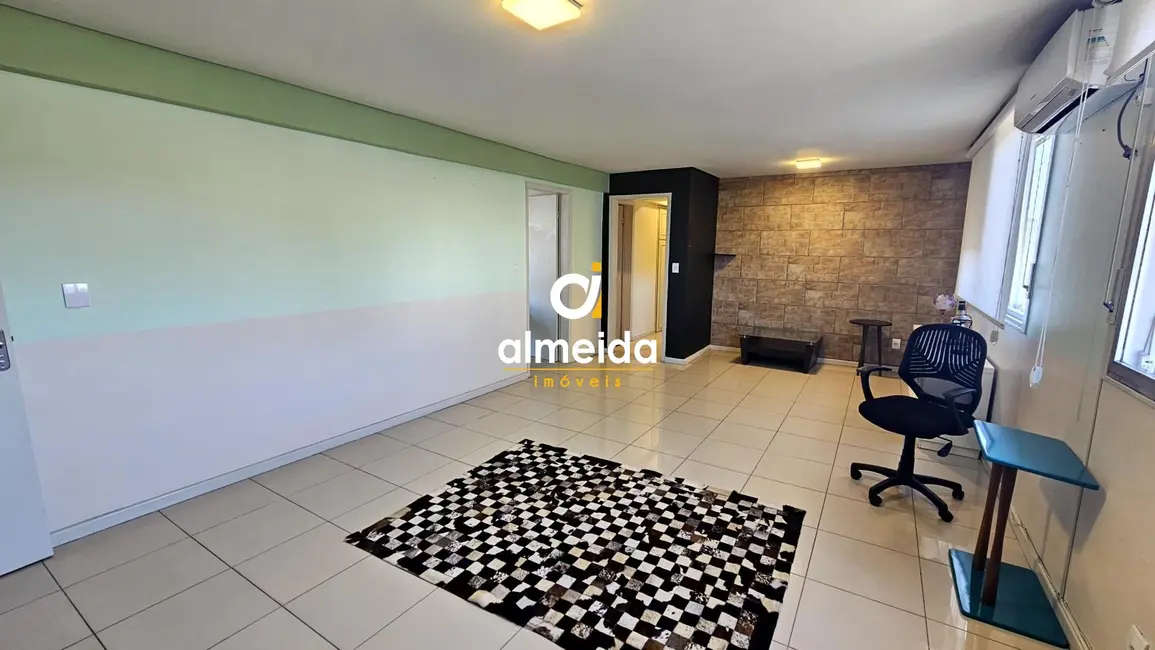 Foto 3 de Cobertura com 4 quartos à venda, 267m2 em Nossa Senhora de Fátima, Santa Maria - RS