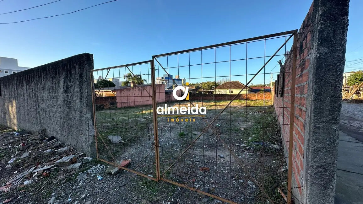 Foto 2 de Terreno / Lote à venda, 600m2 em Nossa Senhora Medianeira, Santa Maria - RS