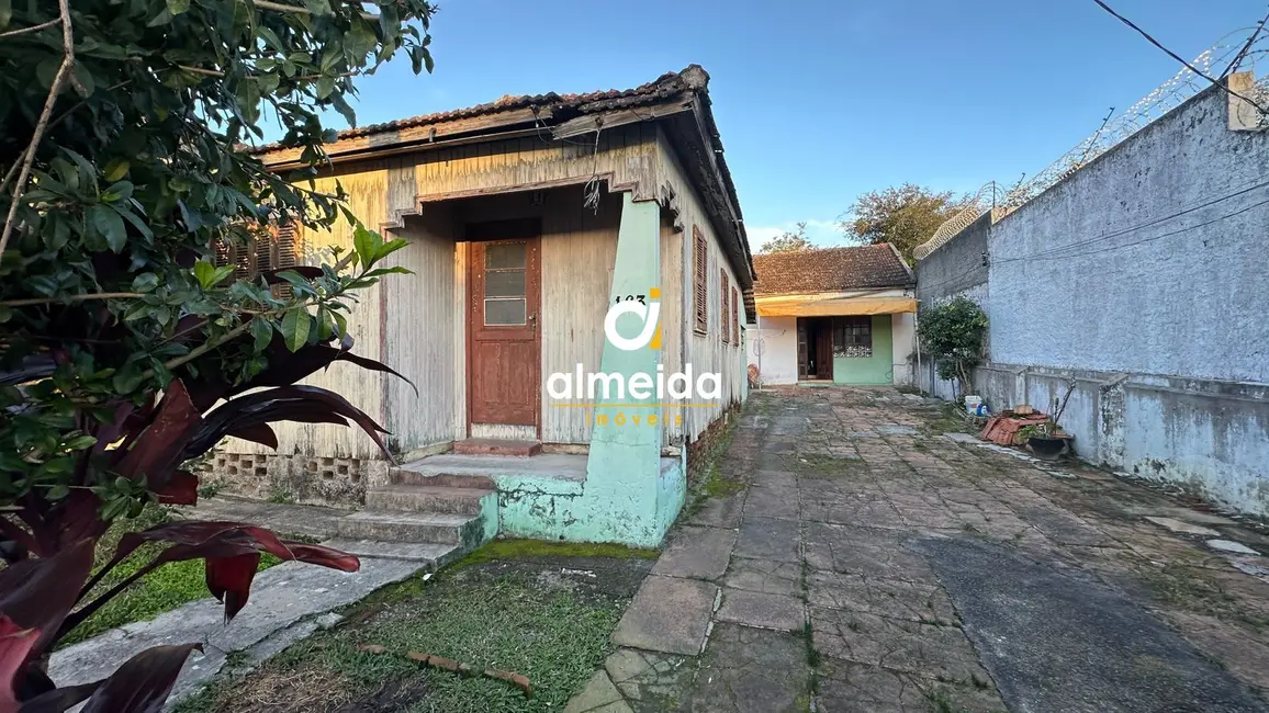 Foto 2 de Terreno / Lote com 5 quartos à venda, 432m2 em Nossa Senhora de Lourdes, Santa Maria - RS