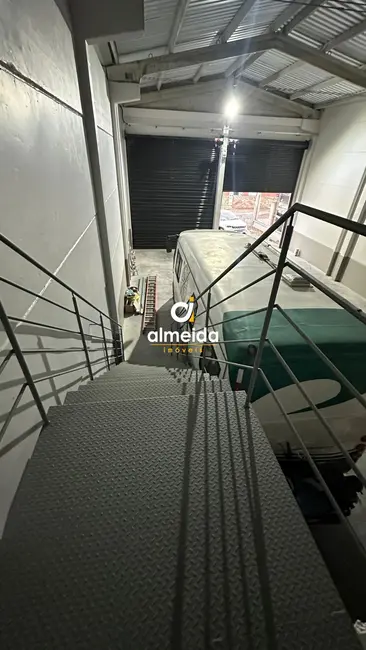 Armazém / Galpão com 1 quarto para alugar, 250m2 em Urlândia, Santa Maria - RS - imagem 7 Foto 7 de Armazém / Galpão com 1 quarto para alugar, 250m2 em Urlândia, Santa Maria - RS