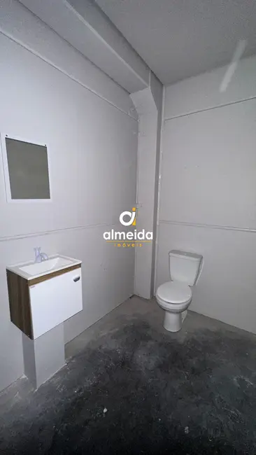 Armazém / Galpão com 1 quarto para alugar, 250m2 em Urlândia, Santa Maria - RS - imagem 5 Foto 5 de Armazém / Galpão com 1 quarto para alugar, 250m2 em Urlândia, Santa Maria - RS