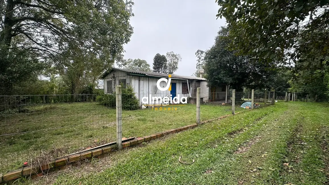Foto 1 de Terreno / Lote com 2 quartos para alugar, 3205m2 em São José, Santa Maria - RS