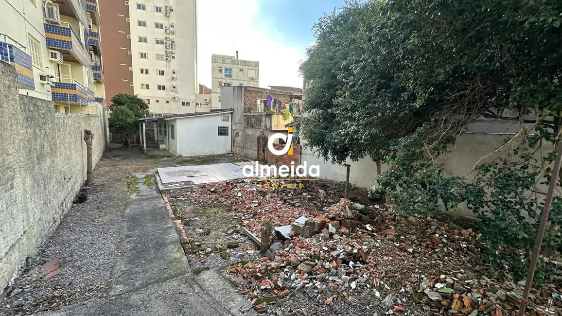 Terreno / Lote à venda, 370m2 em Nossa Senhora das Dores, Santa Maria - RS - imagem 3 Foto 3 de Terreno / Lote à venda, 370m2 em Nossa Senhora das Dores, Santa Maria - RS