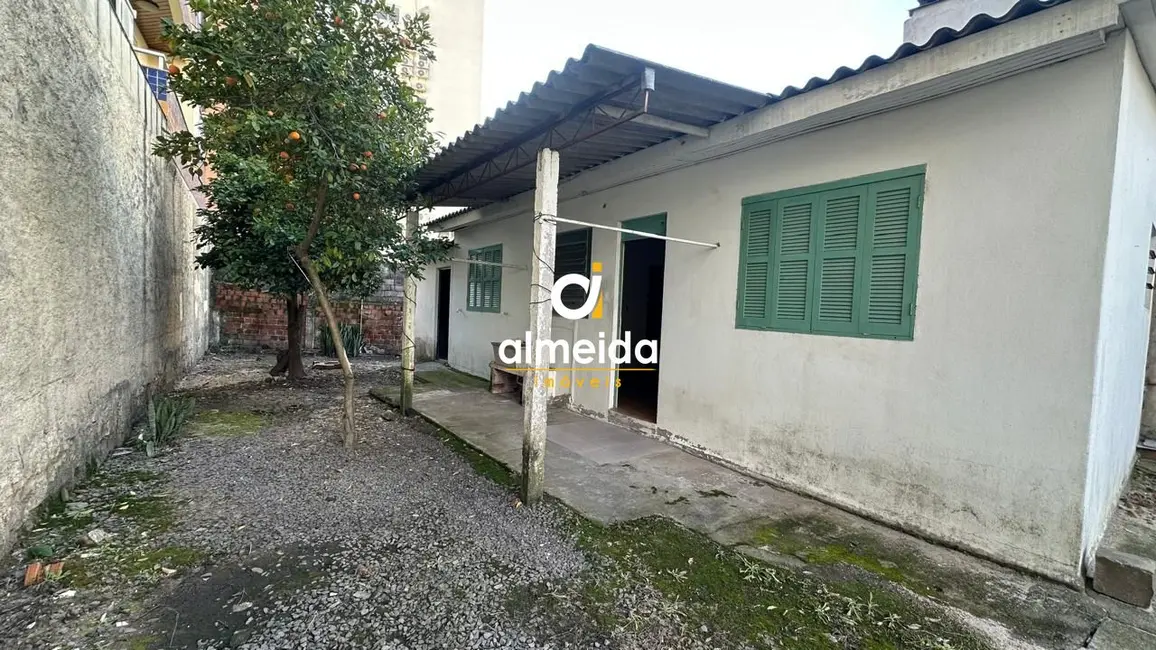 Terreno / Lote à venda, 370m2 em Nossa Senhora das Dores, Santa Maria - RS - imagem 8 Foto 8 de Terreno / Lote à venda, 370m2 em Nossa Senhora das Dores, Santa Maria - RS