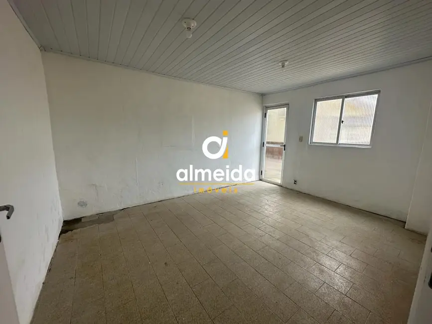 Foto 7 de Sala Comercial com 3 quartos para alugar, 112m2 em Nossa Senhora Medianeira, Santa Maria - RS