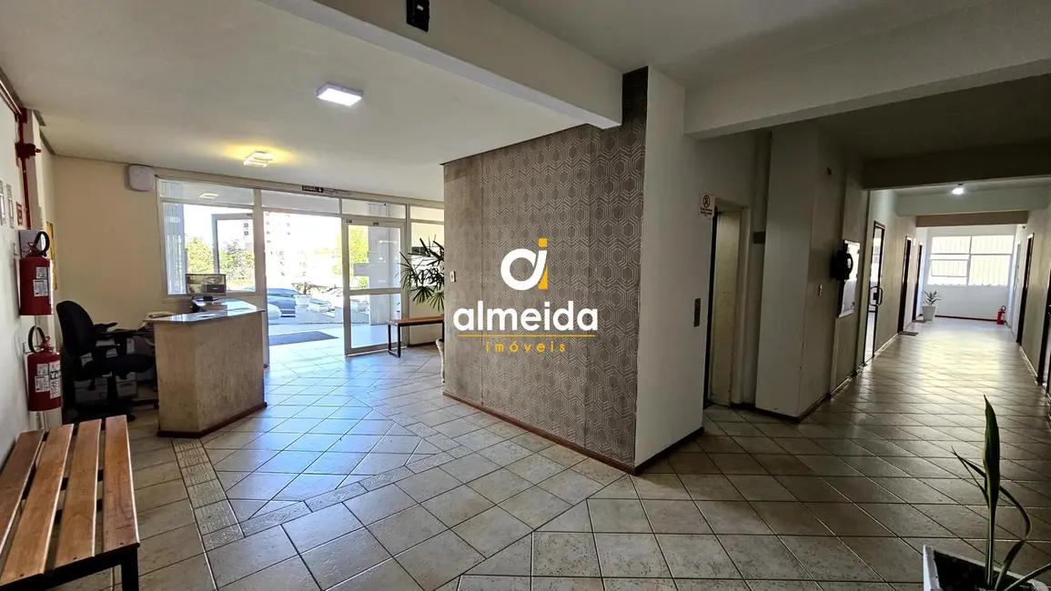 Sala Comercial com 1 quarto para alugar, 34m2 em Nossa Senhora das Dores, Santa Maria - RS - imagem 3 Foto 3 de Sala Comercial com 1 quarto para alugar, 34m2 em Nossa Senhora das Dores, Santa Maria - RS