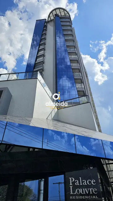 Foto 1 de Apartamento com 3 quartos à venda, 193m2 em Nossa Senhora Medianeira, Santa Maria - RS