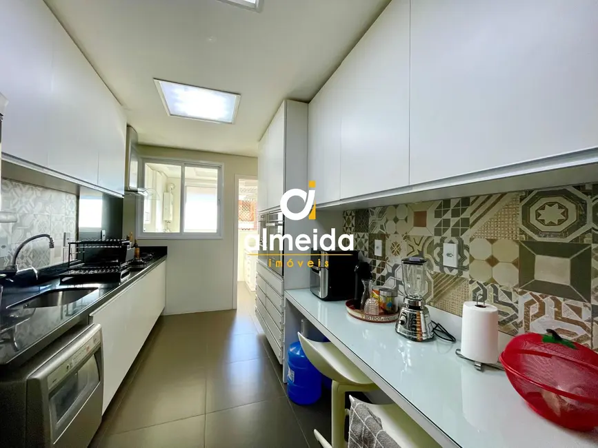 Apartamento com 3 quartos à venda, 140m2 em Nossa Senhora de Lourdes, Santa Maria - RS - imagem 8 Foto 8 de Apartamento com 3 quartos à venda, 140m2 em Nossa Senhora de Lourdes, Santa Maria - RS