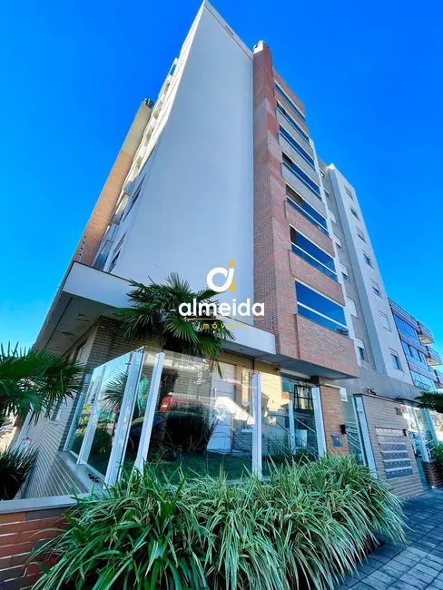 Foto 1 de Apartamento com 3 quartos à venda, 140m2 em Nossa Senhora de Lourdes, Santa Maria - RS