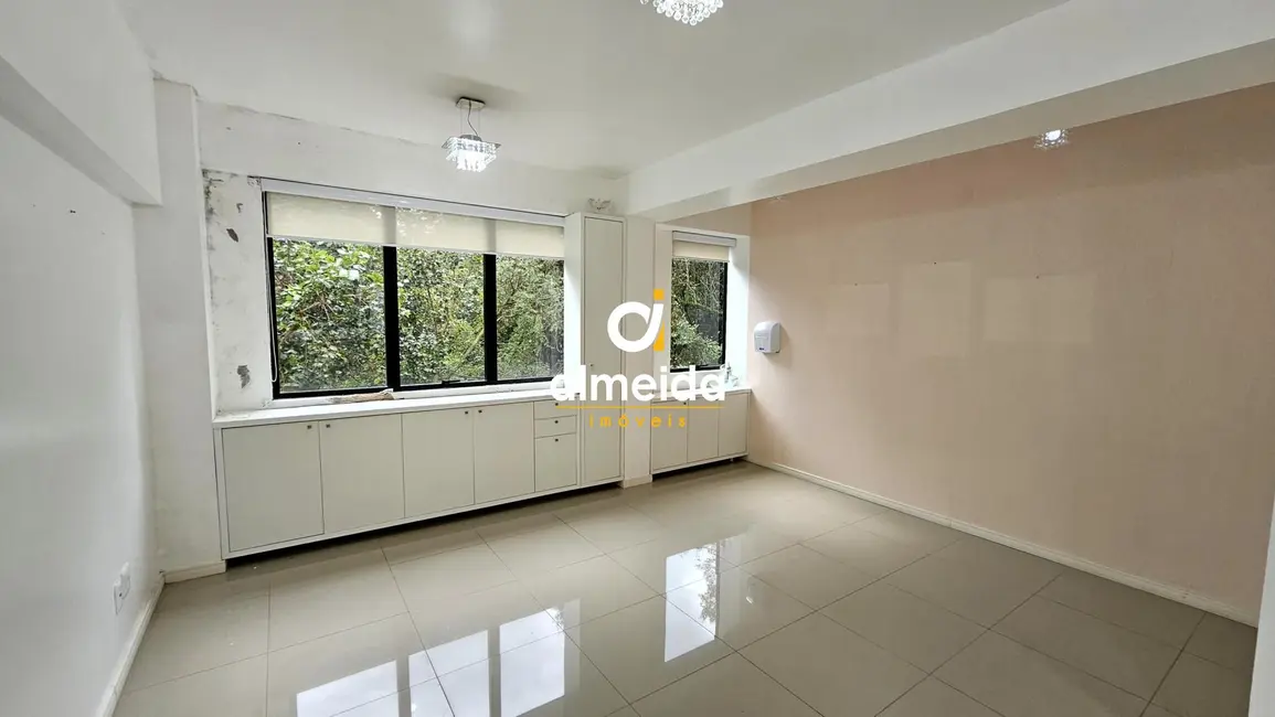 Sala Comercial com 2 quartos para alugar, 96m2 em Nossa Senhora das Dores, Santa Maria - RS - imagem 7 Foto 7 de Sala Comercial com 2 quartos para alugar, 96m2 em Nossa Senhora das Dores, Santa Maria - RS