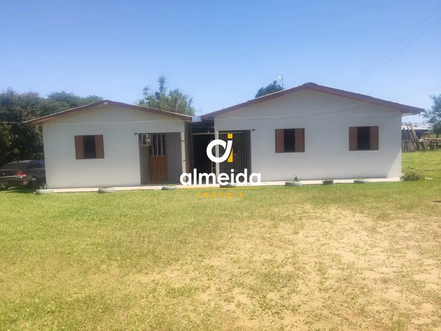 Foto 1 de Chácara com 3 quartos à venda, 15000m2 em Santa Maria - RS