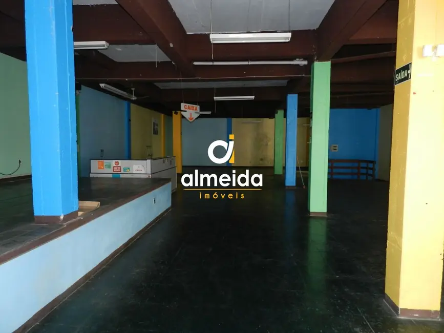 Sala Comercial com 2 quartos à venda, 484m2 em Centro, Santa Maria - RS - imagem 6 Foto 6 de Sala Comercial com 2 quartos à venda, 484m2 em Centro, Santa Maria - RS