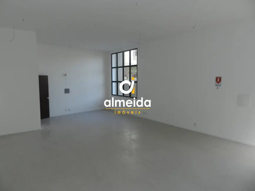 Sala Comercial à venda, 67m2 em Nossa Senhora de Lourdes, Santa Maria - RS - imagem 8 Foto 8 de Sala Comercial à venda, 67m2 em Nossa Senhora de Lourdes, Santa Maria - RS
