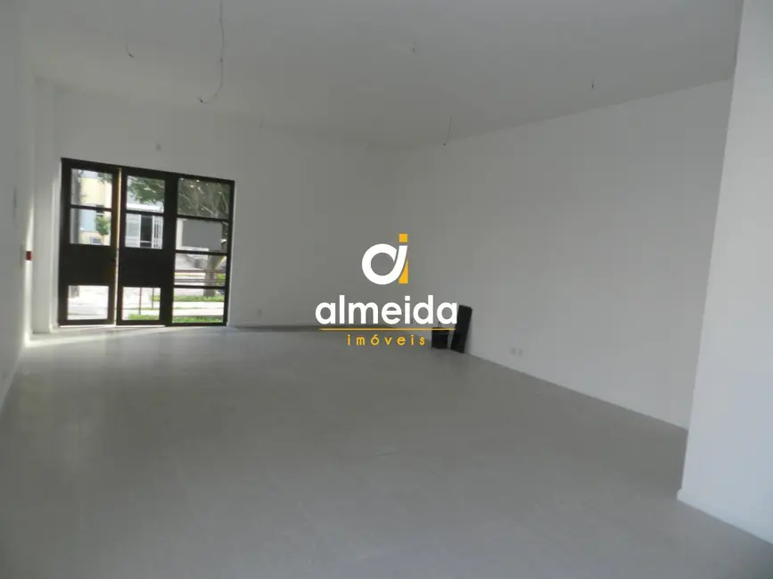 Sala Comercial à venda, 67m2 em Nossa Senhora de Lourdes, Santa Maria - RS - imagem 5 Foto 5 de Sala Comercial à venda, 67m2 em Nossa Senhora de Lourdes, Santa Maria - RS