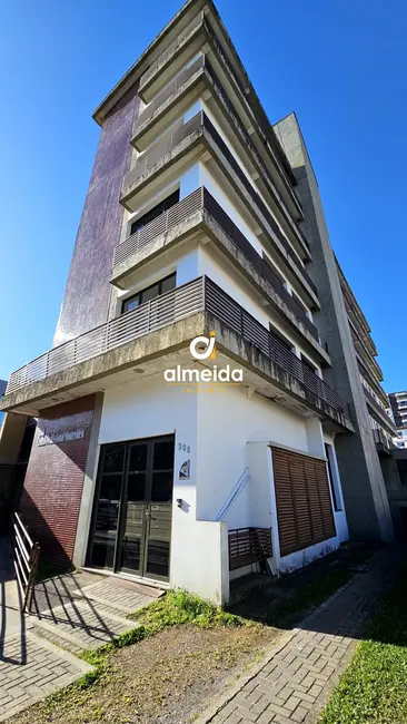 Foto 2 de Sala Comercial com 1 quarto à venda, 40m2 em Nossa Senhora de Lourdes, Santa Maria - RS