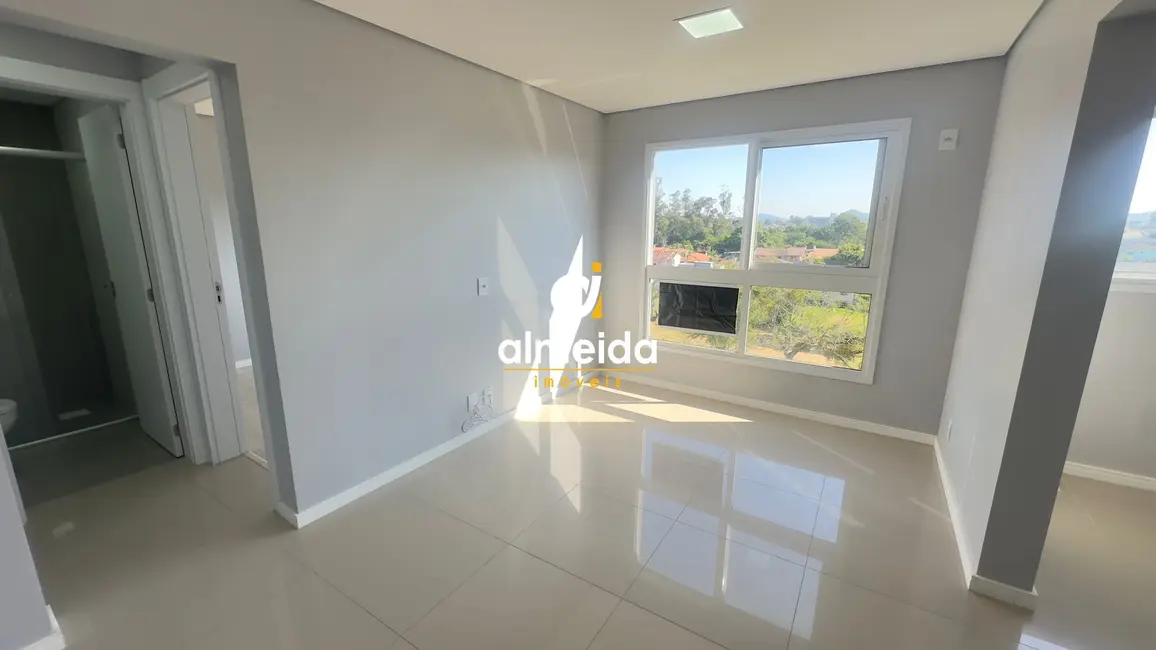 Foto 2 de Apartamento com 1 quarto para alugar, 45m2 em Camobi, Santa Maria - RS