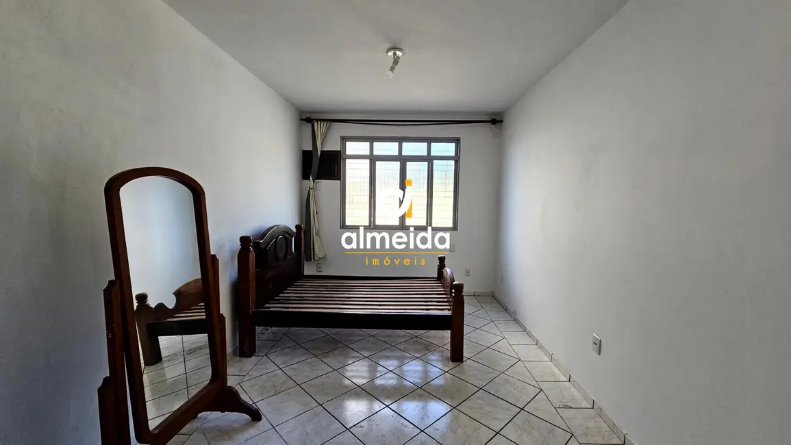 Casa com 3 quartos à venda, 250m2 em Nossa Senhora de Lourdes, Santa Maria - RS - imagem 7 Foto 7 de Casa com 3 quartos à venda, 250m2 em Nossa Senhora de Lourdes, Santa Maria - RS
