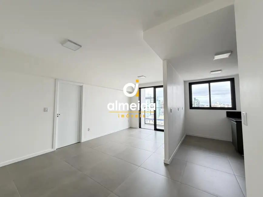 Foto 3 de Apartamento com 2 quartos para alugar, 77m2 em Centro, Santa Maria - RS